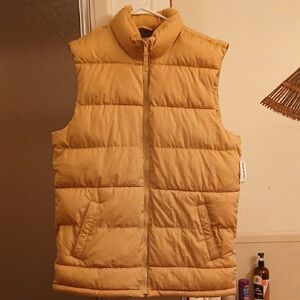 NWT Old Navy Men's Camel Puffer‎ Vest. Sz.L Tall